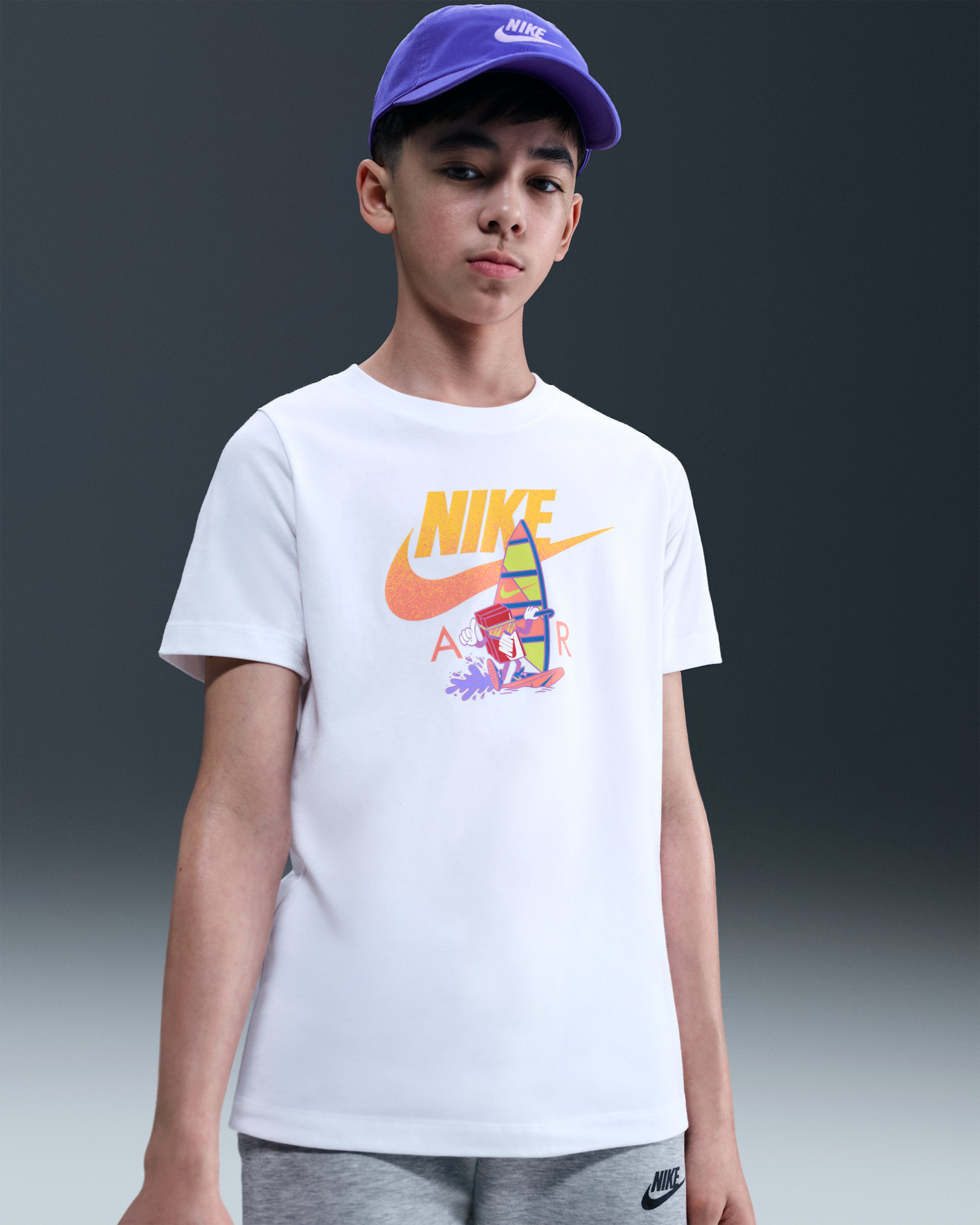 NIKE公式】ナイキ スポーツウェア ジュニア Tシャツ.オンラインストア